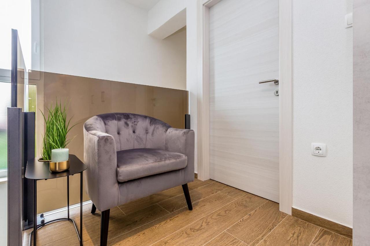 Villa Lio With Private Pool Linardići エクステリア 写真