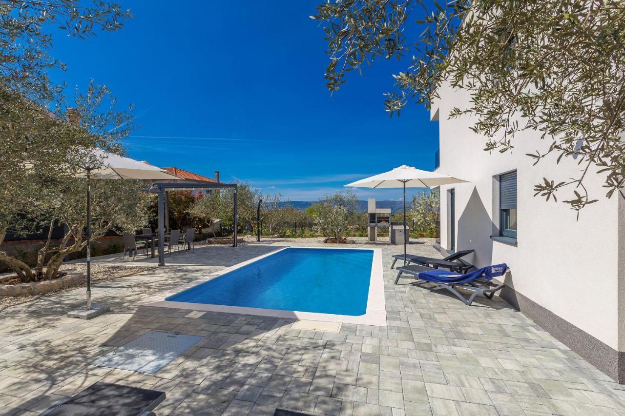 Villa Lio With Private Pool Linardići エクステリア 写真